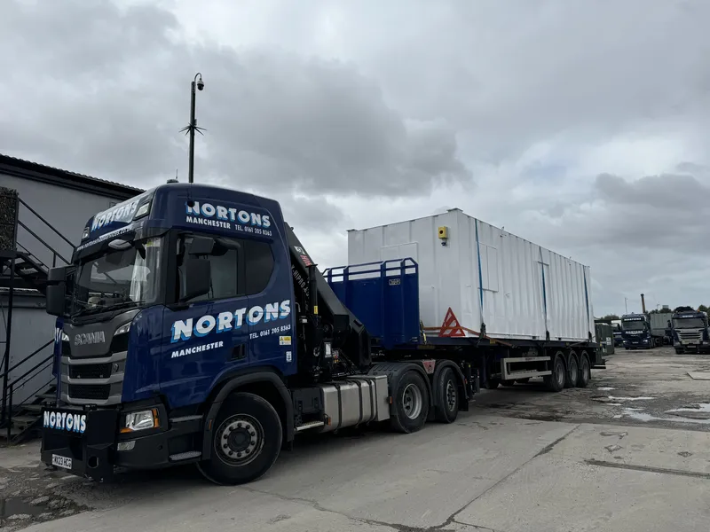 HIAB rigid lorry transport services UK